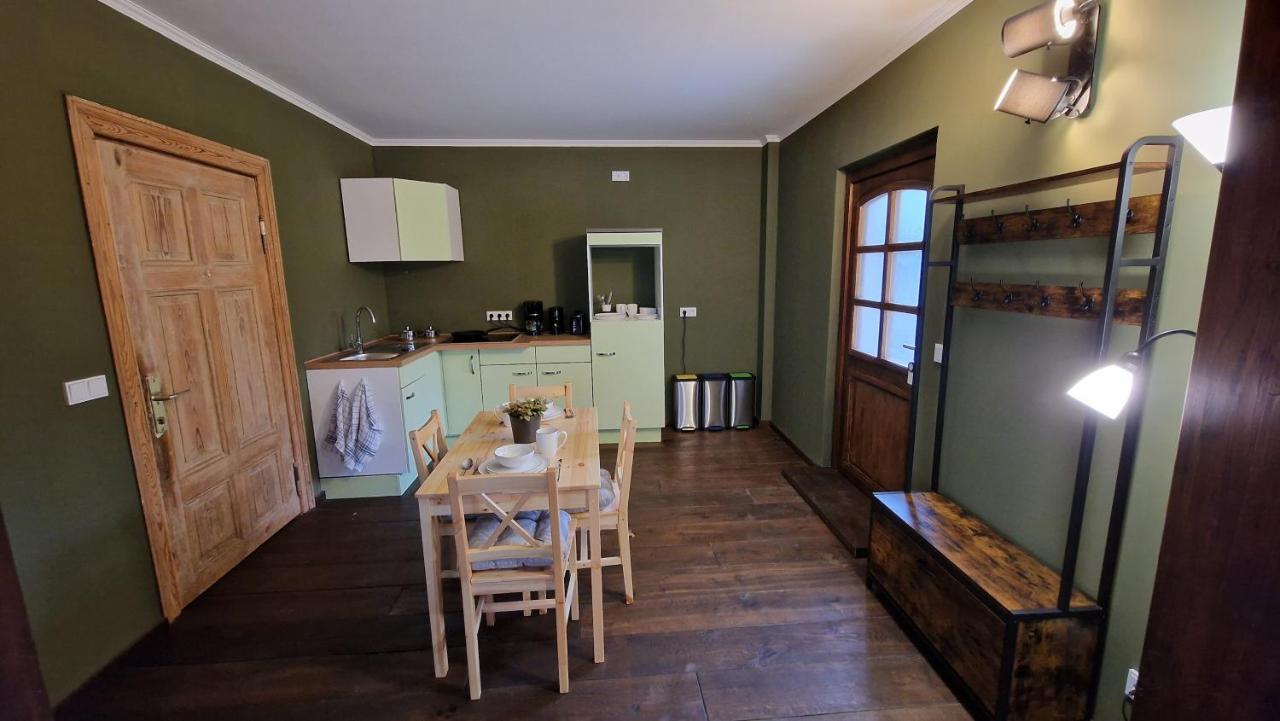 Liebevoll Sanierte Altbauwohnung Waldsieversdorf Exterior photo